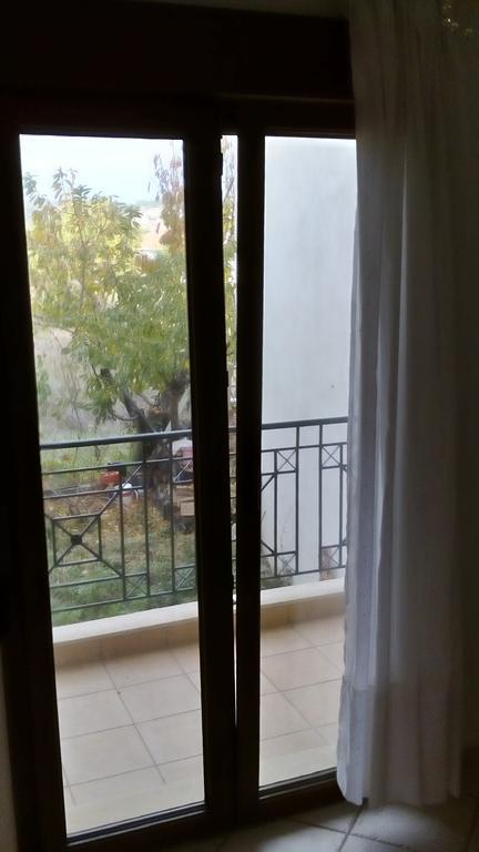 Natalia'S Apartments Nikiti  Exterior photo